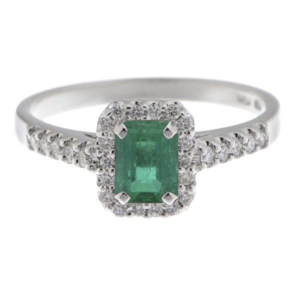 Prudence classic emerald cut | Round brilliant diamond halo cluster ring